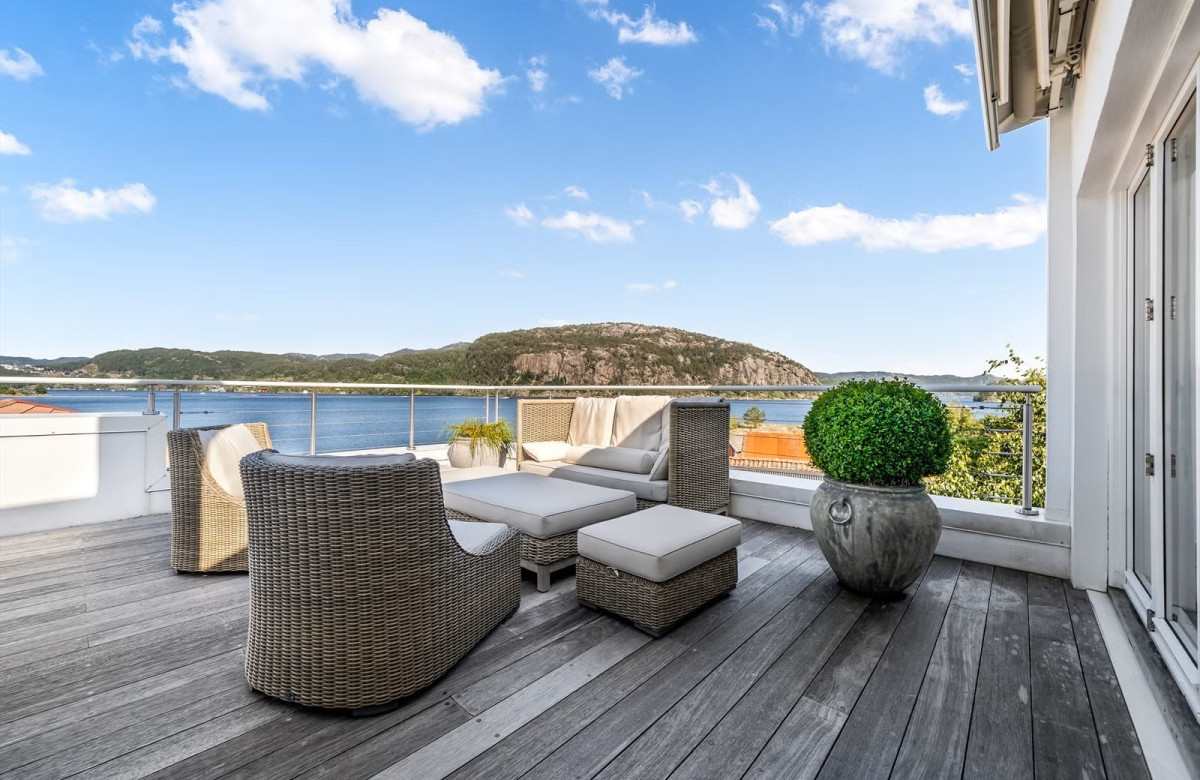 Photos of the property with friendly permission from: Bolio AS, Khadidja Larsen and Karsten Spilker, come2norway.com