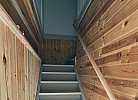 Treppe zum OG, absckließbar, falls beide Wohnungen gemietet werden