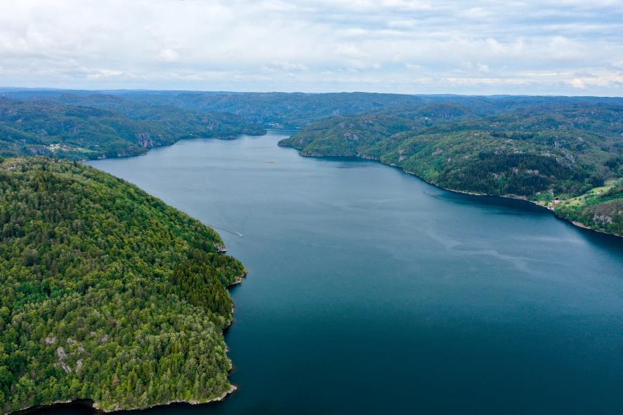 unsere Drone am Lenefjord