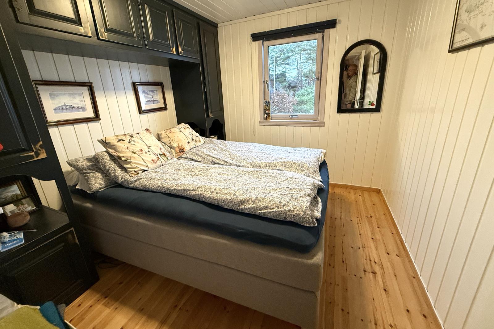 Schlafzimmer 1