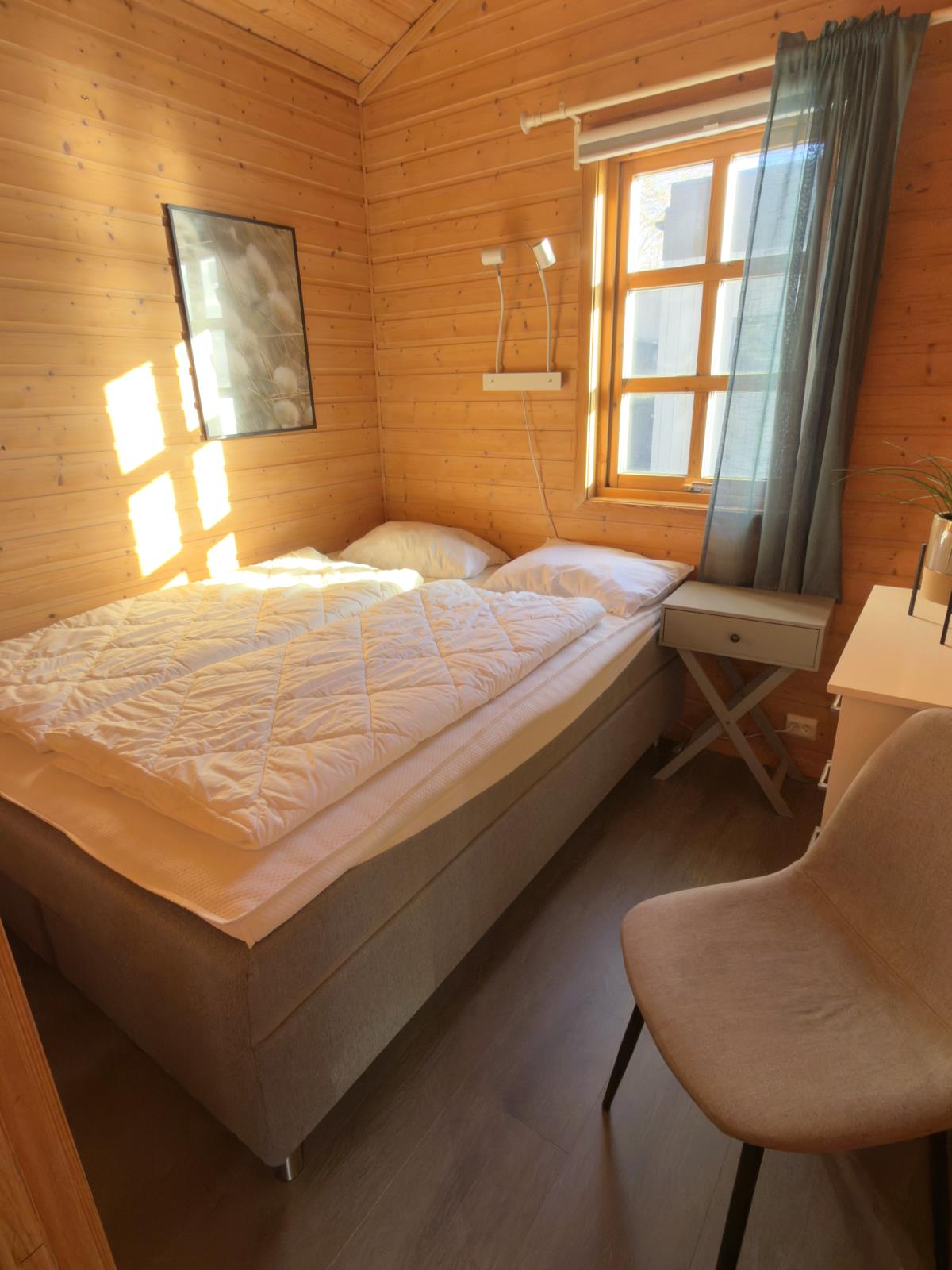 Schlafzimmer 2