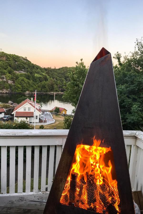 Kamin auf Terrasse