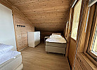 Schlafzimmer 5
